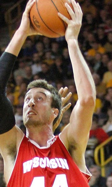No. 5 Wisconsin's Kaminsky comes up big in victory over Iowa